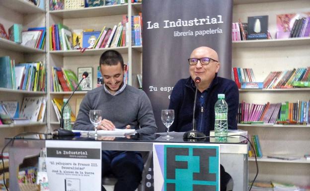 Alonso de la Torre presenta en Zafra su último libro El peluquero de